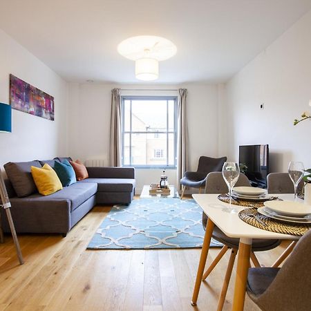 Urban Living'S ~ King Edward Luxury Apartments In The Heart Of Windsor Buitenkant foto