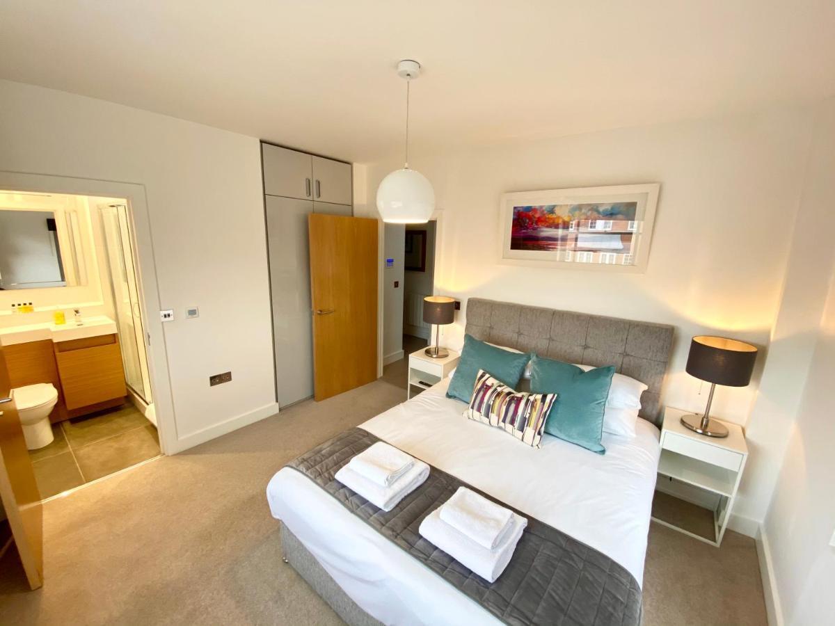 Urban Living'S ~ King Edward Luxury Apartments In The Heart Of Windsor Buitenkant foto