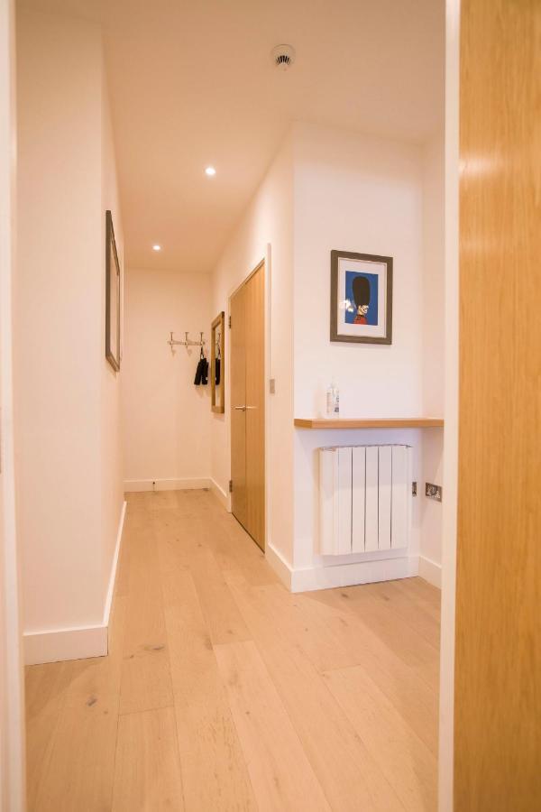 Urban Living'S ~ King Edward Luxury Apartments In The Heart Of Windsor Buitenkant foto