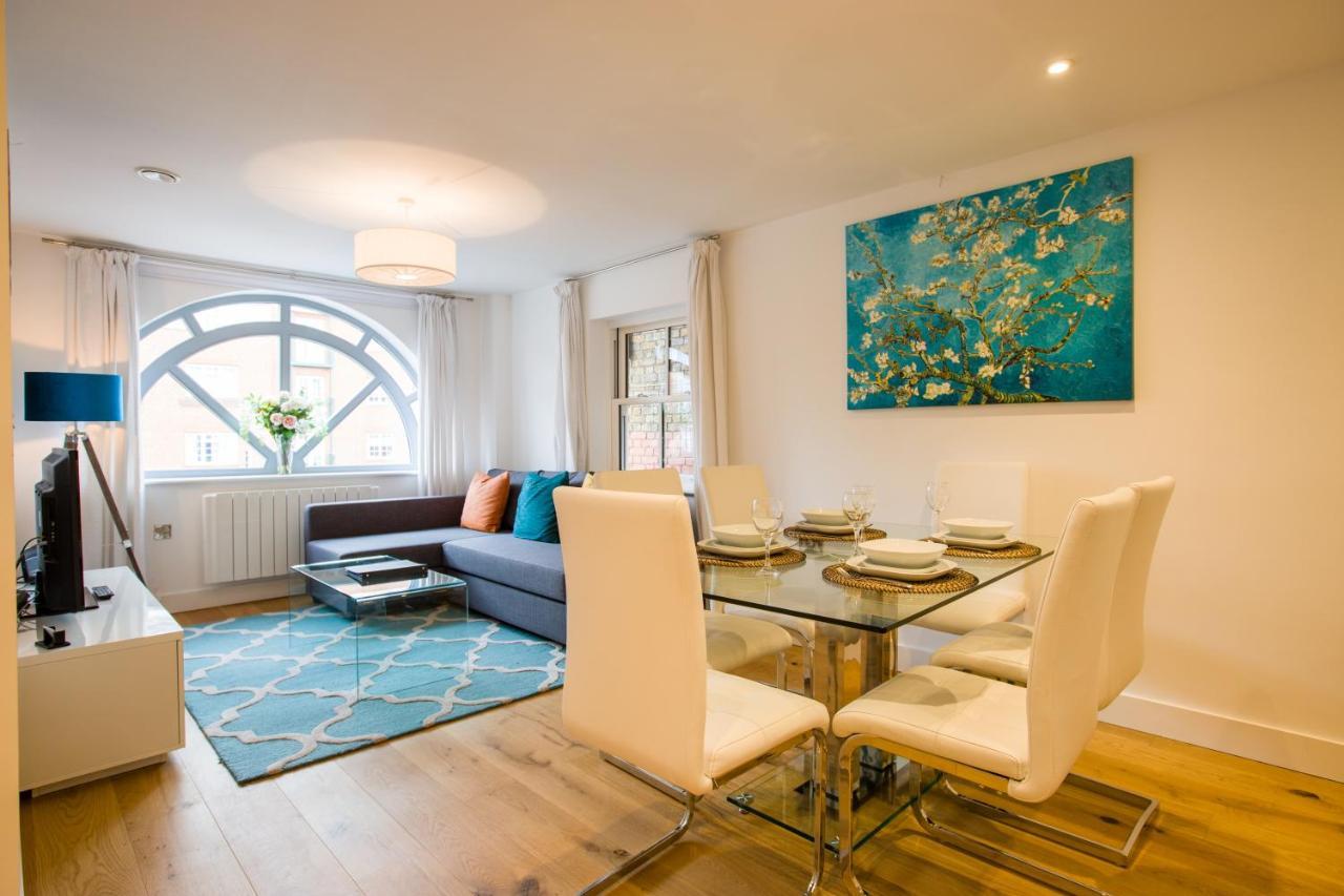 Urban Living'S ~ King Edward Luxury Apartments In The Heart Of Windsor Buitenkant foto