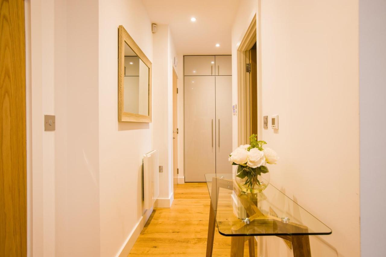 Urban Living'S ~ King Edward Luxury Apartments In The Heart Of Windsor Buitenkant foto