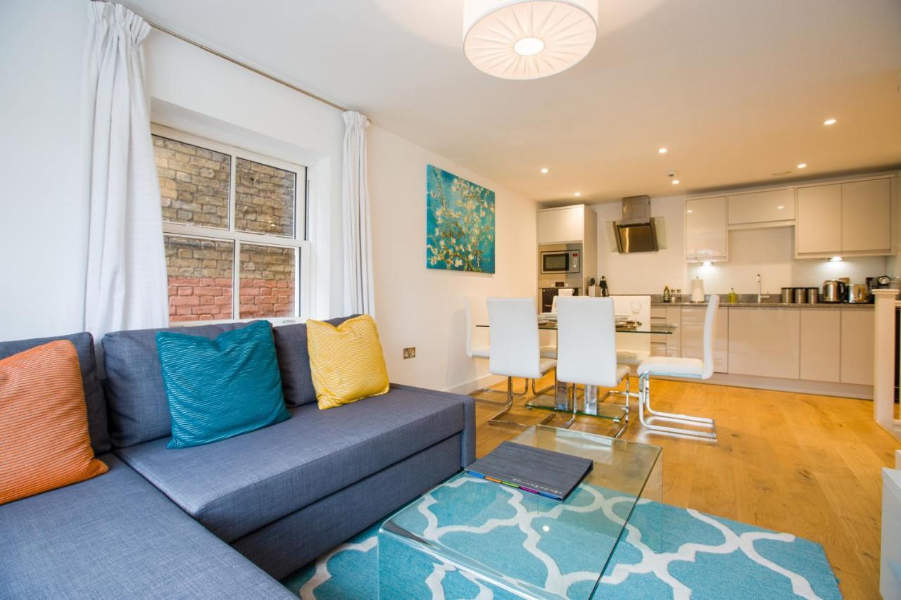 Urban Living'S ~ King Edward Luxury Apartments In The Heart Of Windsor Buitenkant foto