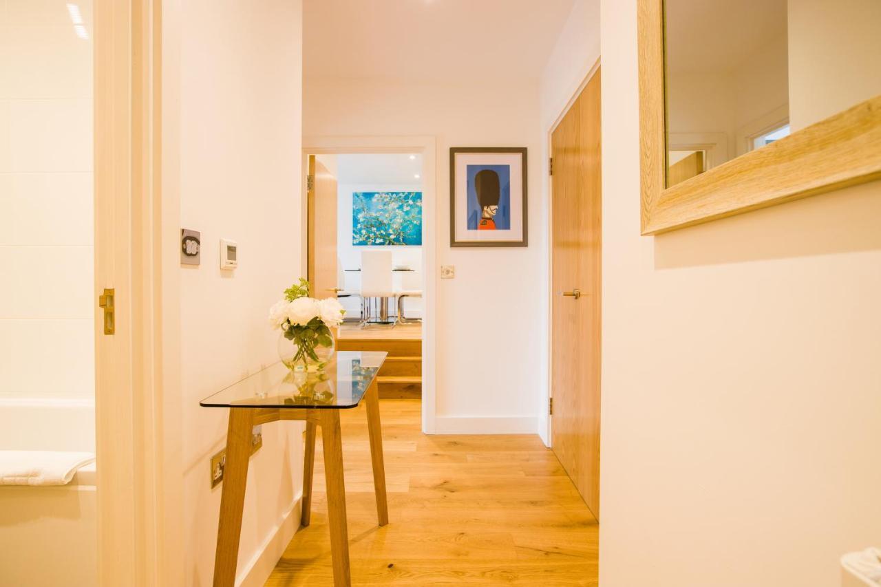 Urban Living'S ~ King Edward Luxury Apartments In The Heart Of Windsor Buitenkant foto